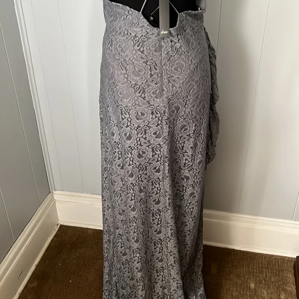 Spaghetti strap lace dress - Picture 3 of 8